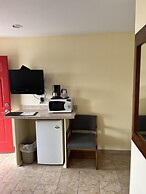 All Star Inn & Suites