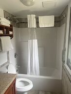 All Star Inn & Suites