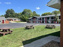 All Star Inn & Suites