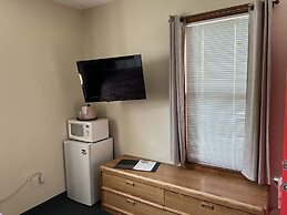 All Star Inn & Suites