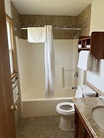 All Star Inn & Suites
