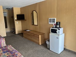 All Star Inn & Suites