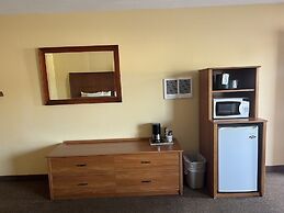 All Star Inn & Suites