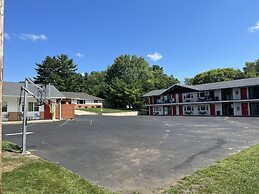 All Star Inn & Suites