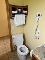 All Star Inn & Suites