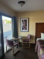 All Star Inn & Suites