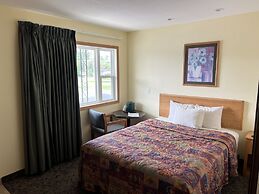 All Star Inn & Suites