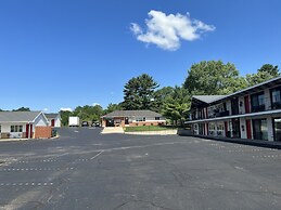 All Star Inn & Suites