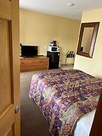 All Star Inn & Suites