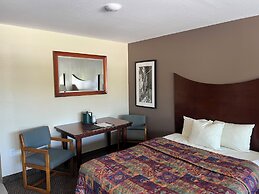 All Star Inn & Suites