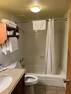 All Star Inn & Suites