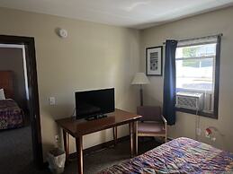 All Star Inn & Suites