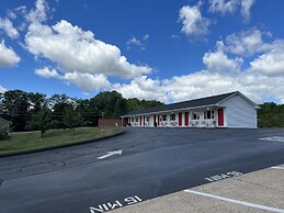 All Star Inn & Suites