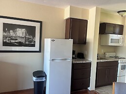All Star Inn & Suites