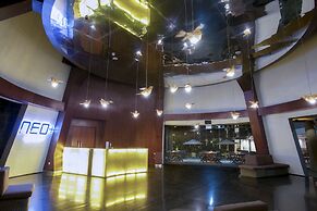 Hotel Neo+ Green Savana Sentul City by ASTON