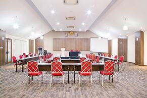 Hotel Neo+ Green Savana Sentul City by ASTON