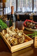 Levi Spirit Luxury Villas & Resort