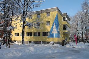 Eduard-Heinrich-Haus - Hostel