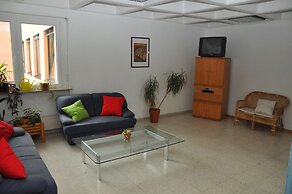 Eduard-Heinrich-Haus - Hostel