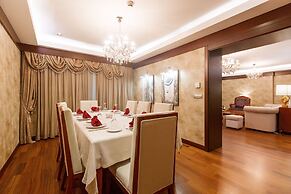 Dedeman Oskemen Tavros