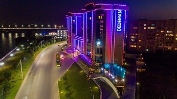 Dedeman Oskemen Tavros