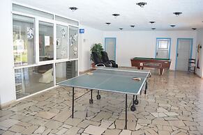 Harmony E Rock Hotel