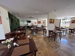 Hotel Ema Palace