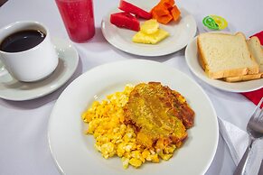 Hotel Marina Suites By Geh Suites