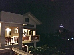 Agos Boracay Rooms + Beds