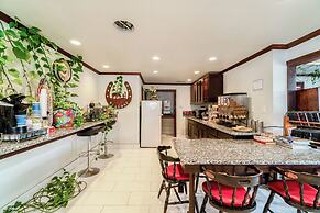 Purple Sage By OYO Snyder TX