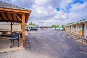 Purple Sage By OYO Snyder TX