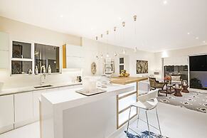 Luxury Seaside Homes