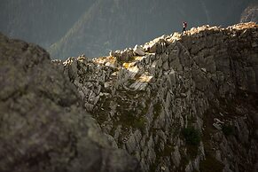 Heather Mountain Lodge