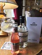 Wheatlands Lodge Hotel