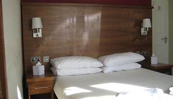 Wheatlands Lodge Hotel