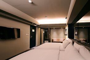 Kiwi Express Hotel - Jiuru