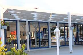 Flokkas Hotel Apartments