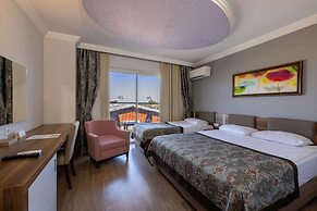 Crystal Aura Beach Resort & Spa – All Inclusive