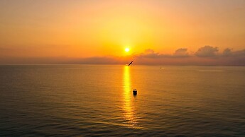 Crystal Aura Beach Resort & Spa – All Inclusive