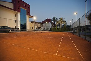 Crystal Aura Beach Resort & Spa – All Inclusive