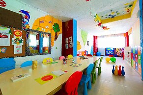 Crystal Aura Beach Resort & Spa – All Inclusive