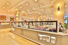 Crystal Aura Beach Resort & Spa – All Inclusive