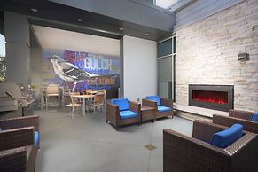 Fairfield Inn & Suites Nashville Downtown/The Gulch
