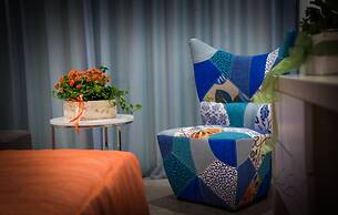 Nicholas Color Hotel