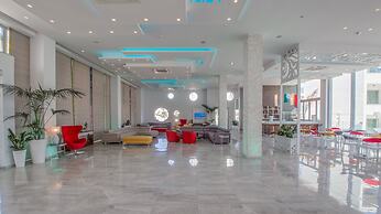 Nicholas Color Hotel