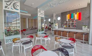 Nicholas Color Hotel