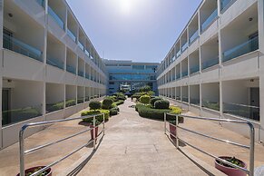 Nicholas Color Hotel