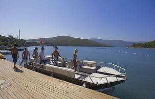 Green Bay Resort & Spa