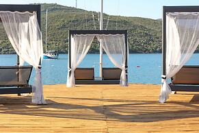 Green Bay Resort & Spa