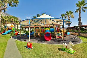 Crystal Flora Beach Resort – All Inclusive